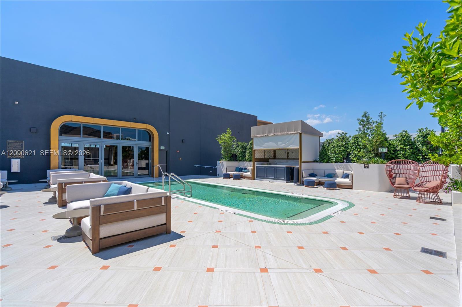 2700 NW 2nd Avenue