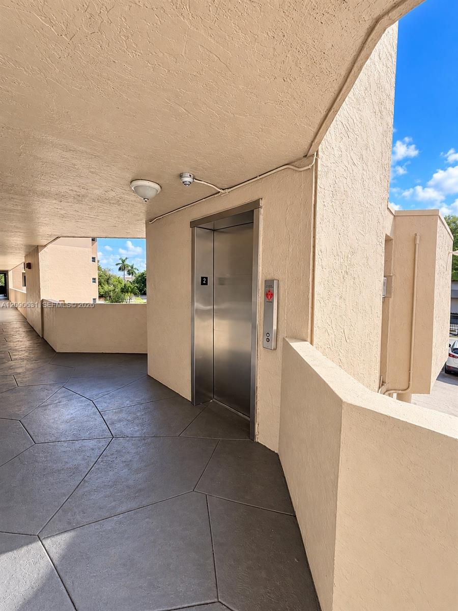 816 NW 87th Avenue