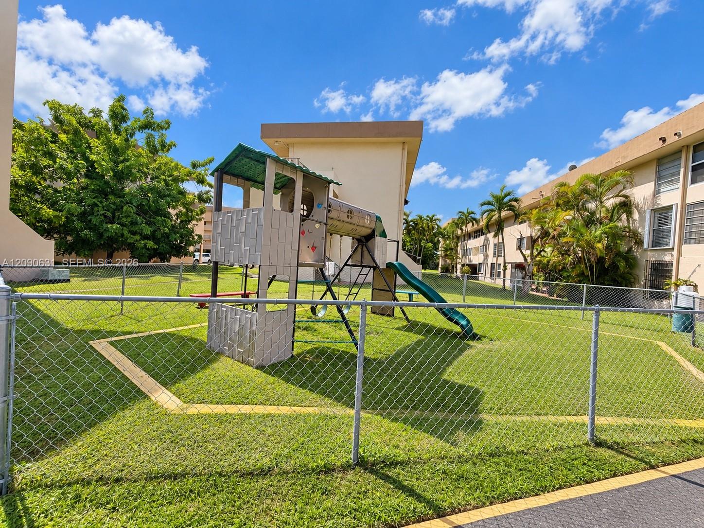 816 NW 87th Avenue