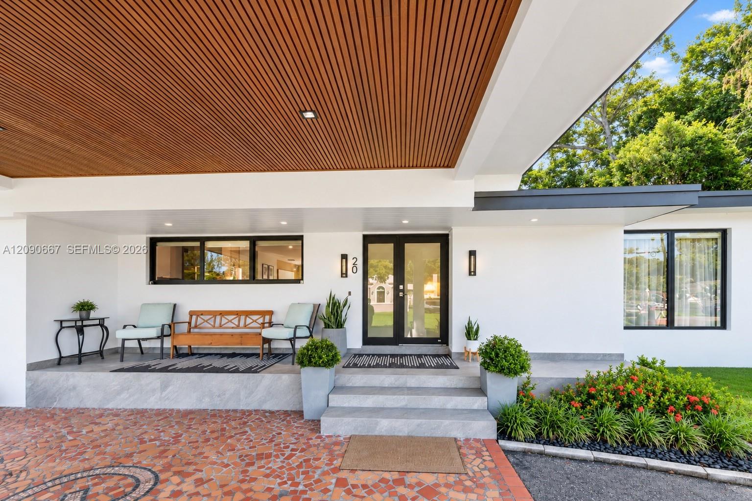 20 N Hibiscus Court