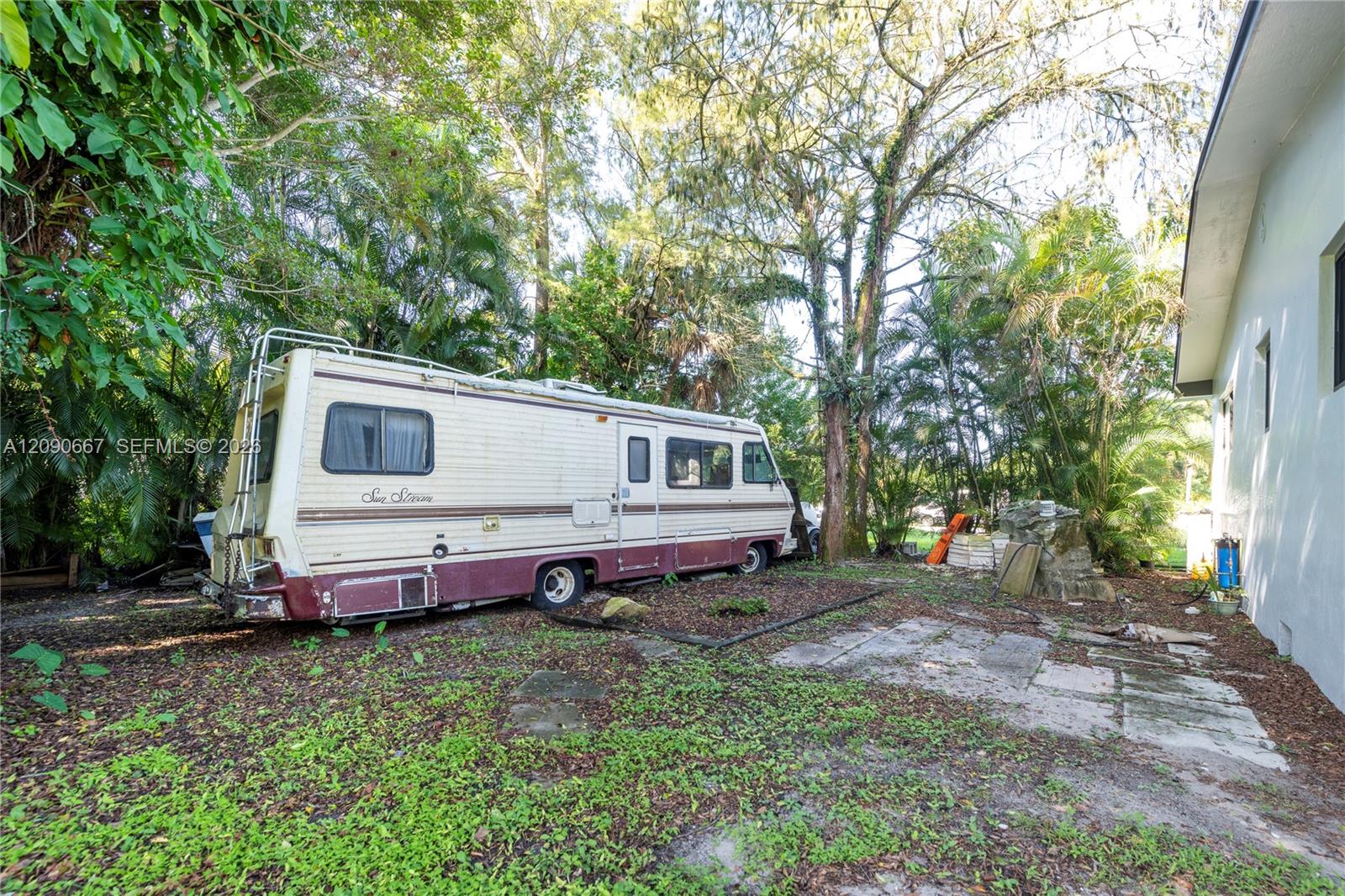 20 N Hibiscus Court