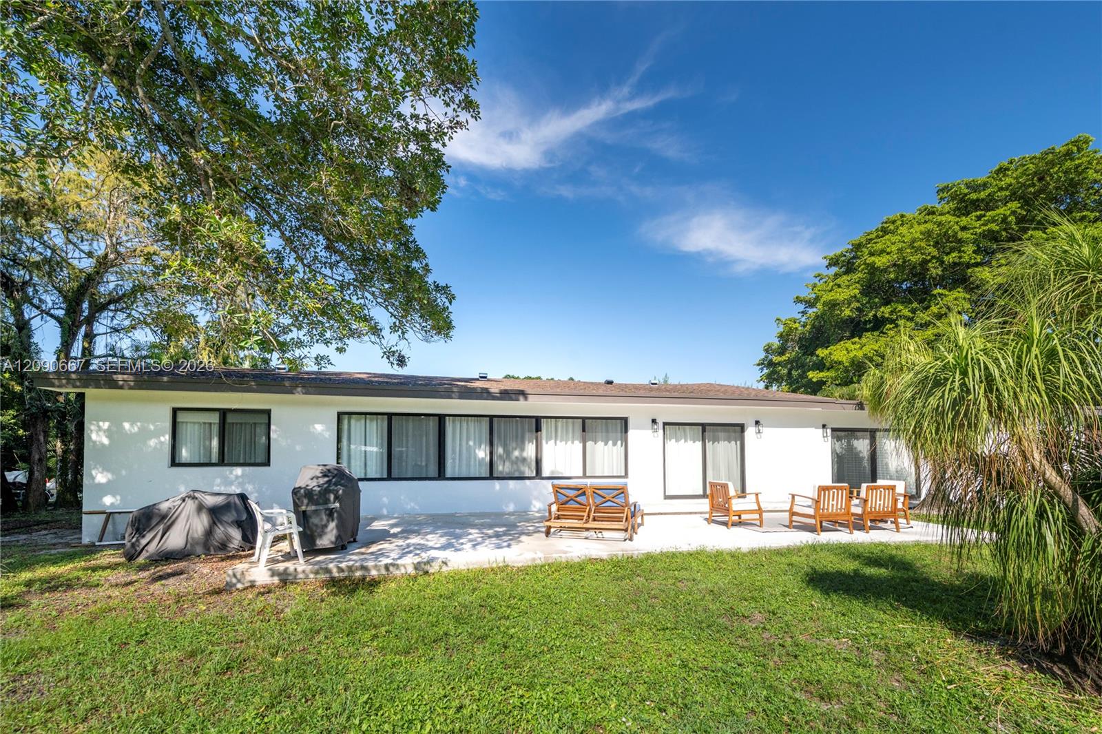 20 N Hibiscus Court