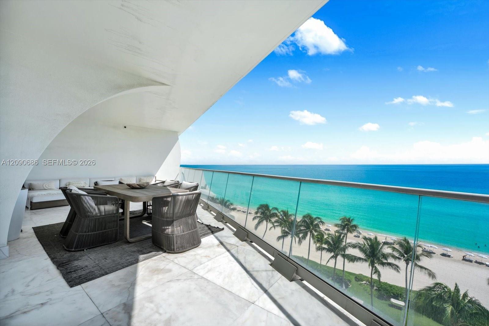 16901 Collins Avenue gallery image #2