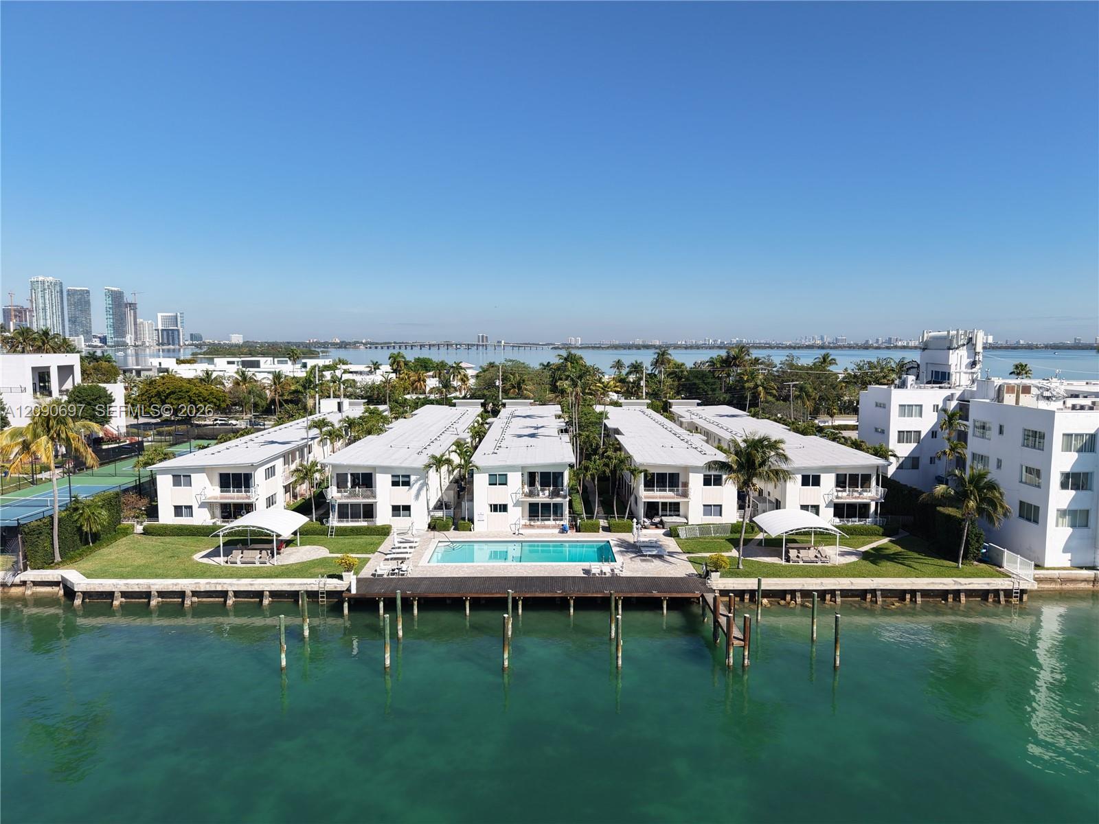1130 Venetian Way