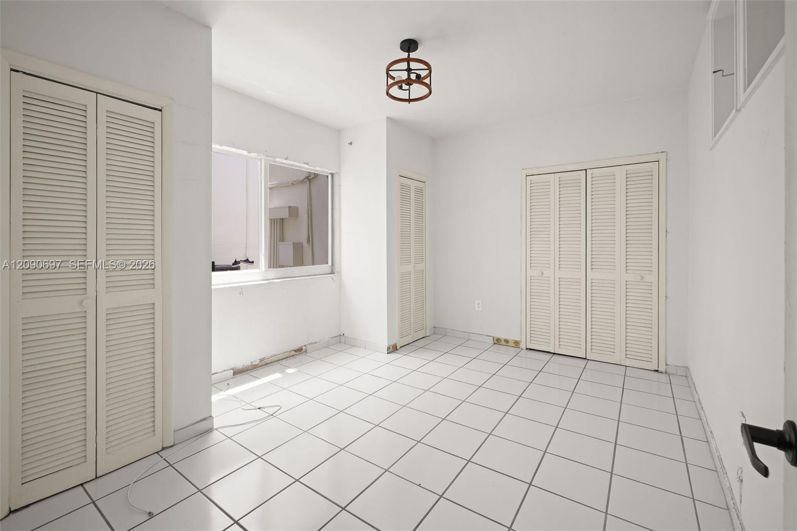 1130 Venetian Way