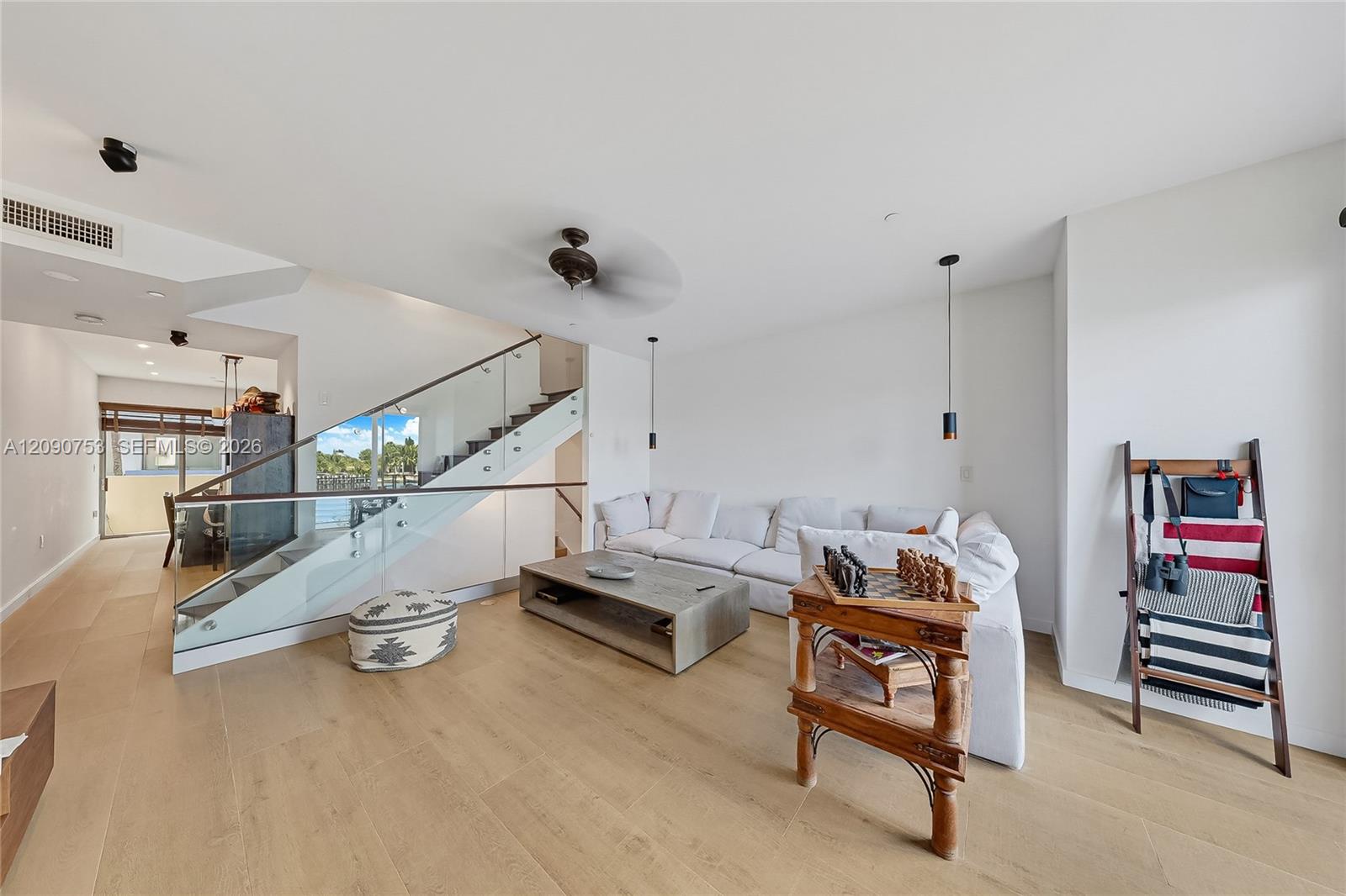 187/4 N Shore Drive