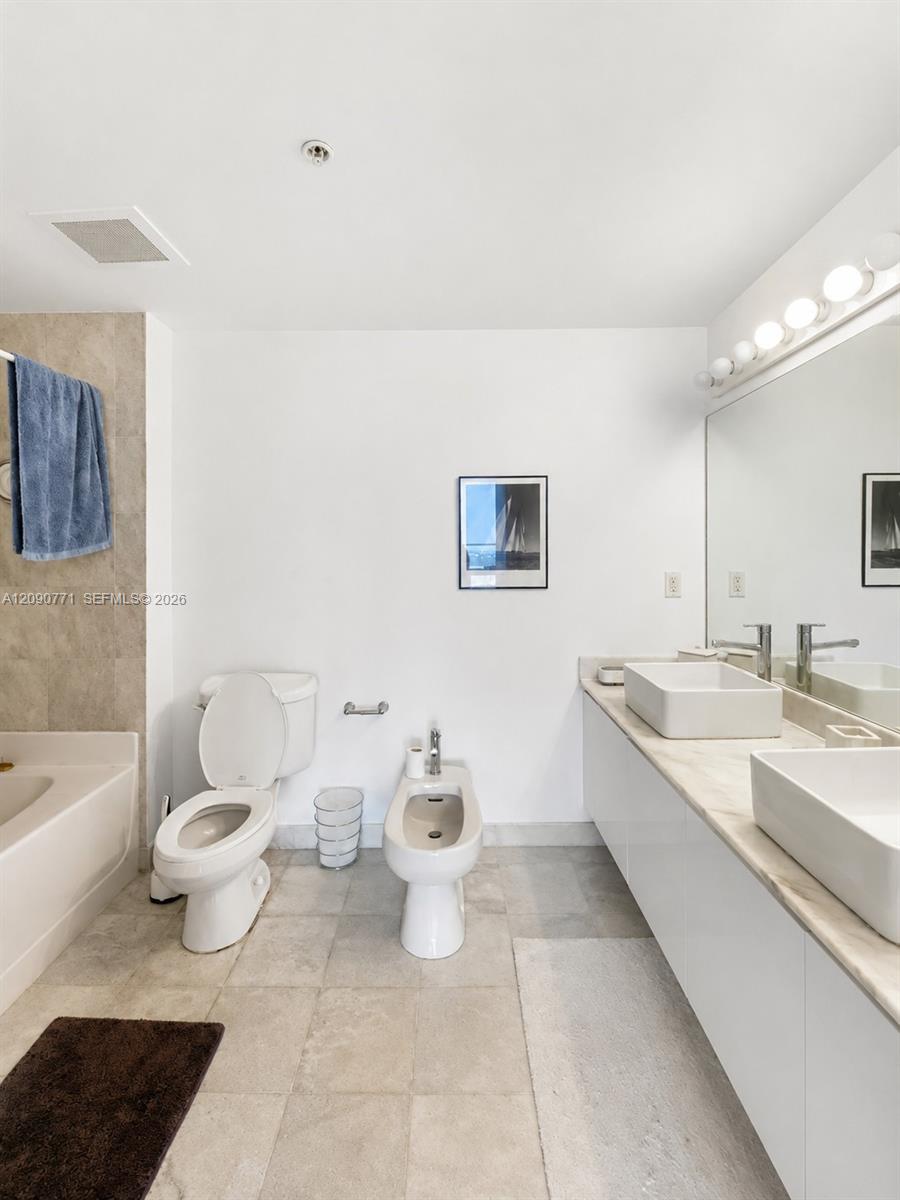 601 NE 36th Street