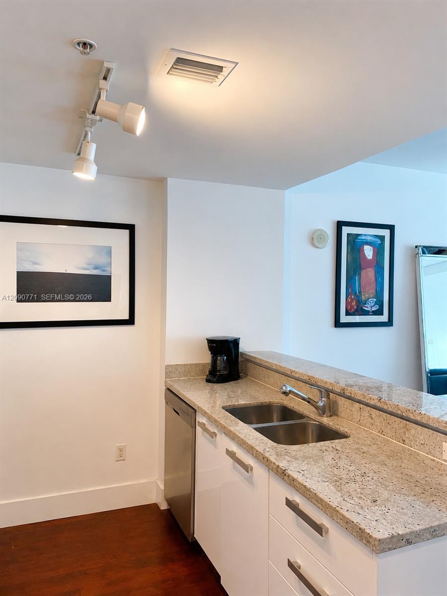 601 NE 36th Street