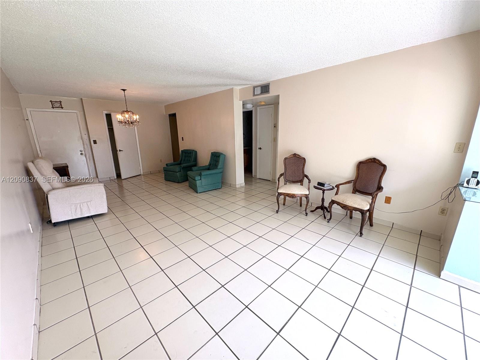 9270 Fontainebleau Boulevard