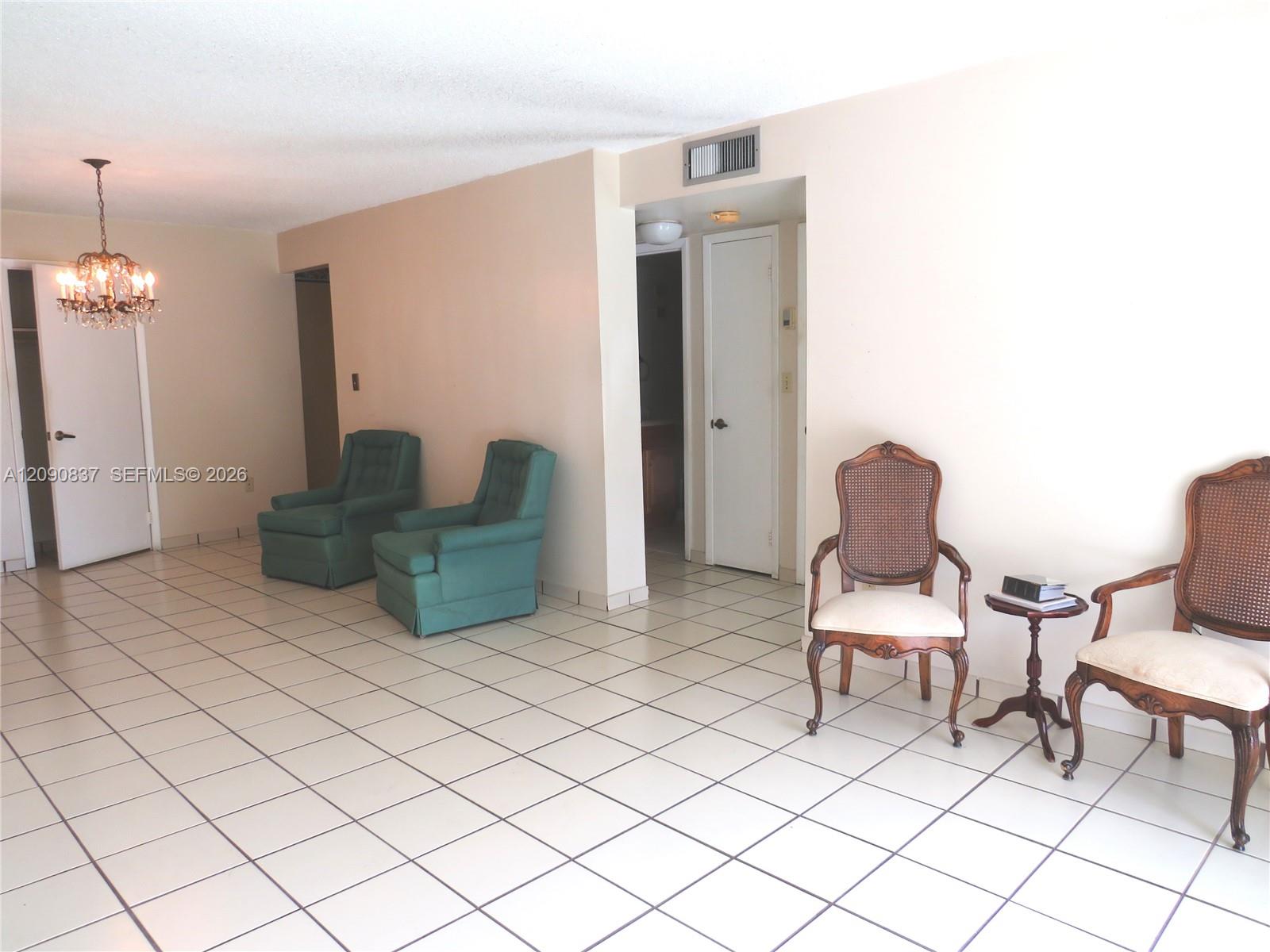 9270 Fontainebleau Boulevard