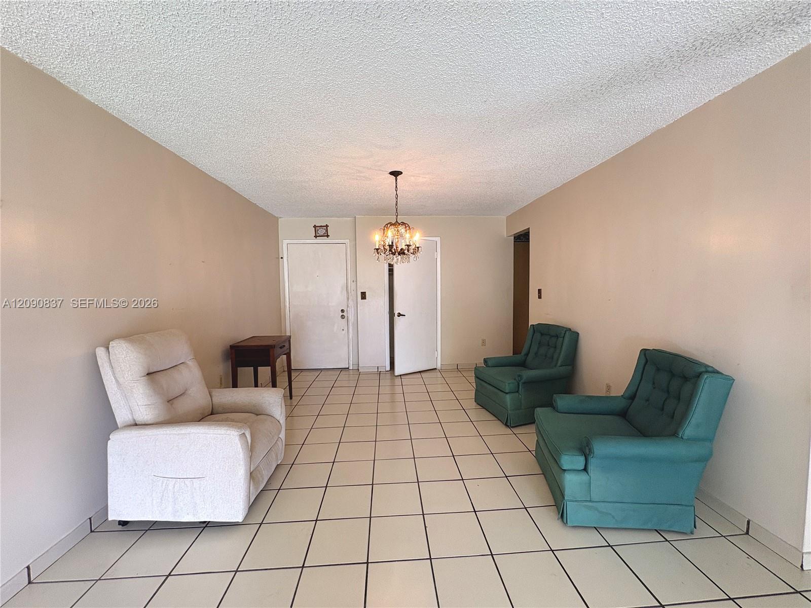 9270 Fontainebleau Boulevard