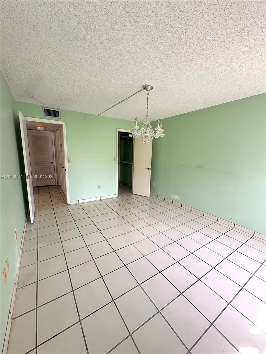 9270 Fontainebleau Boulevard