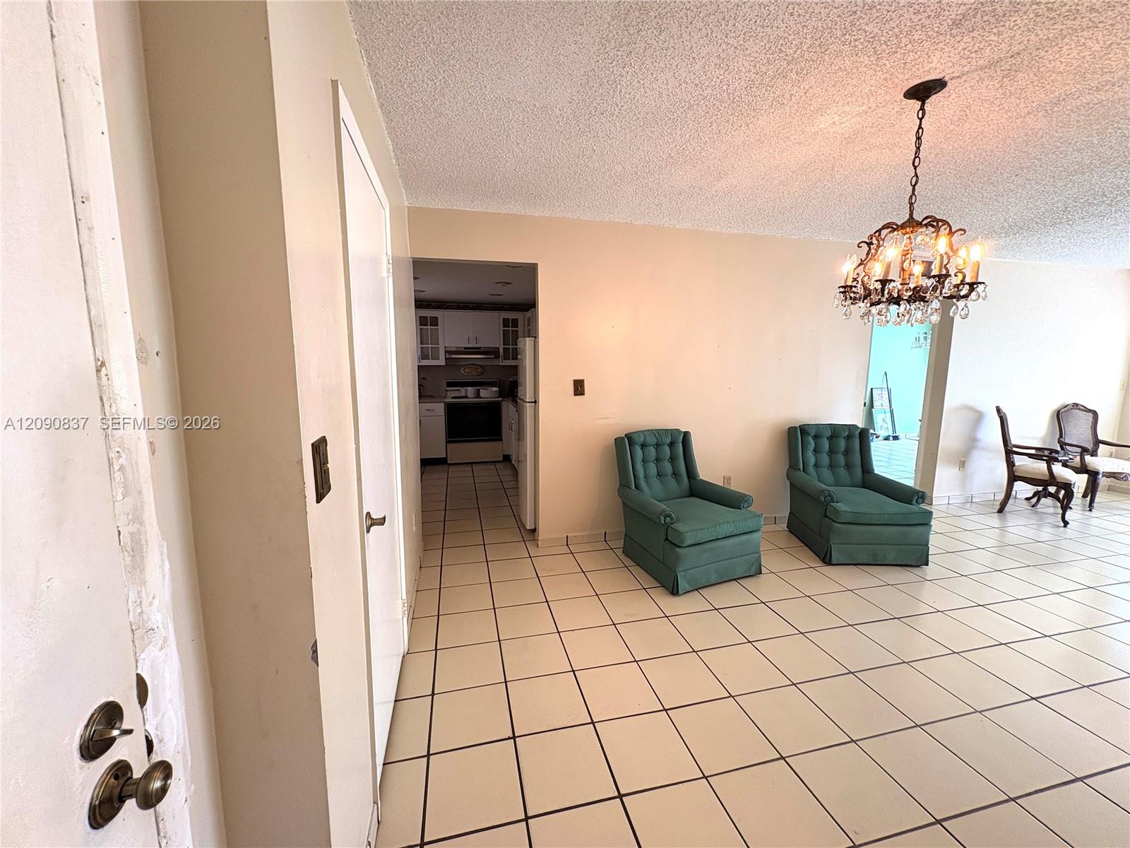 9270 Fontainebleau Boulevard