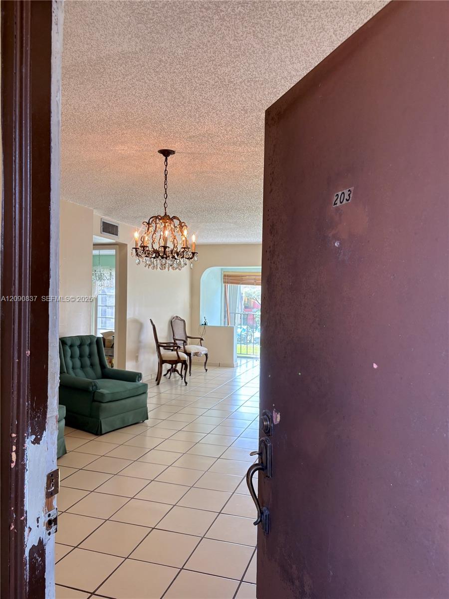 9270 Fontainebleau Boulevard