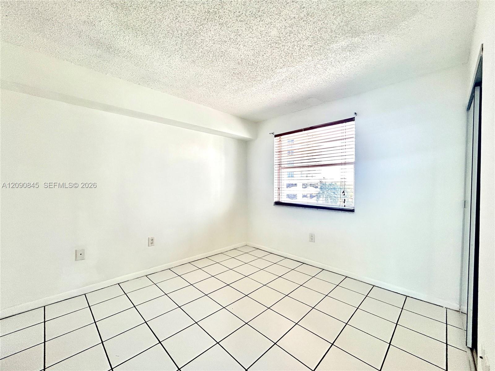 2575 SW 27th Avenue