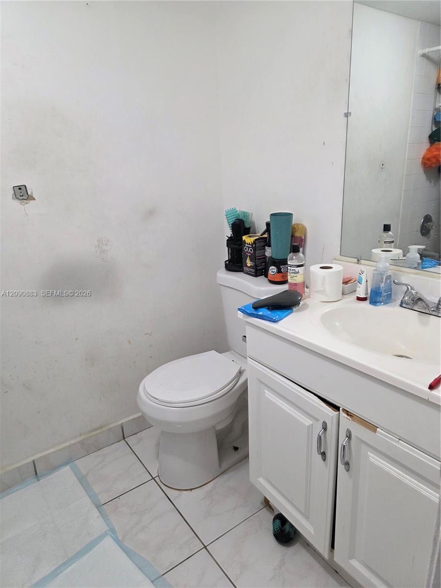 2565 W 56th Street