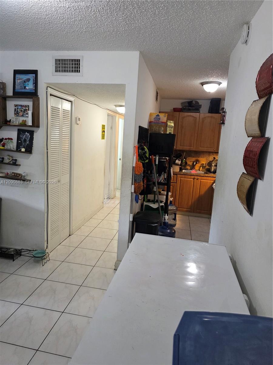 2565 W 56th Street