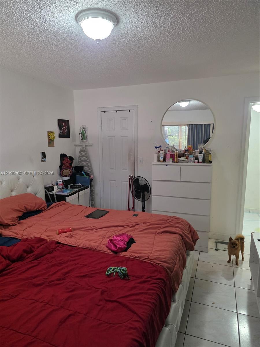2565 W 56th Street