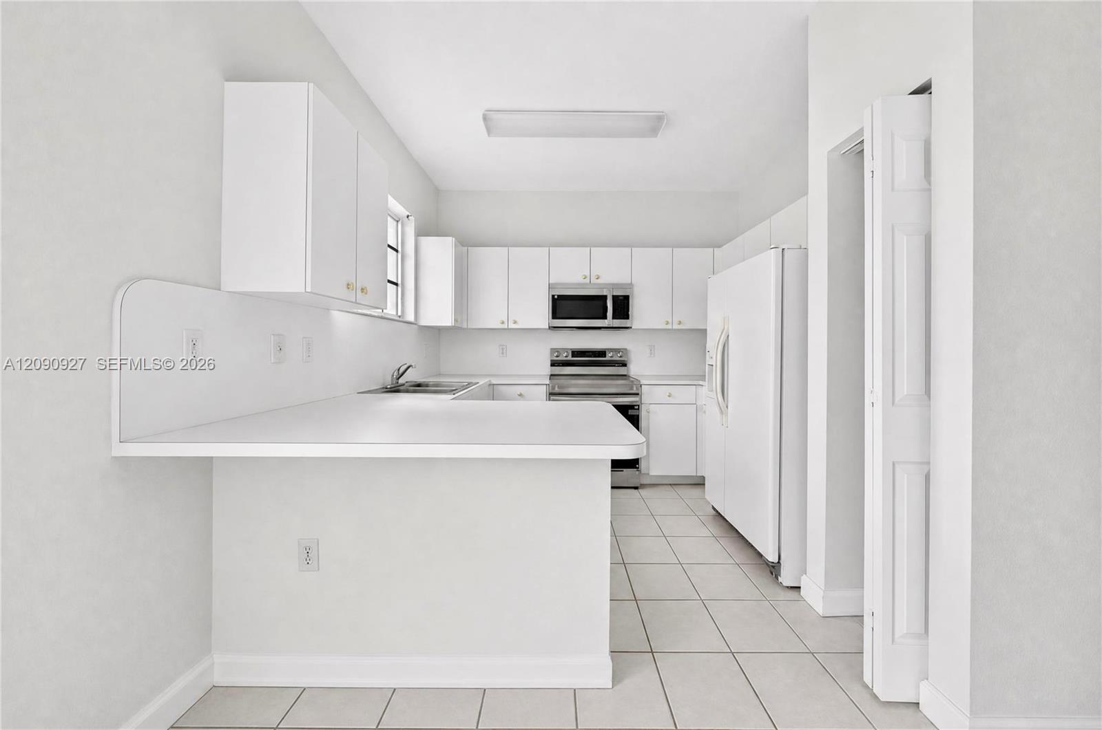 359 NE 27th Terrace