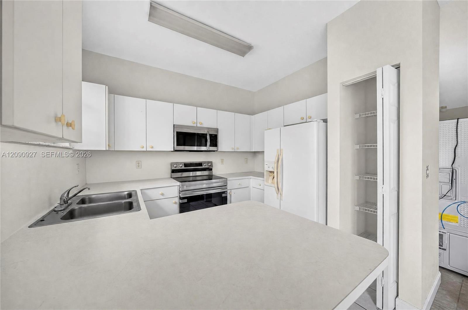 359 NE 27th Terrace