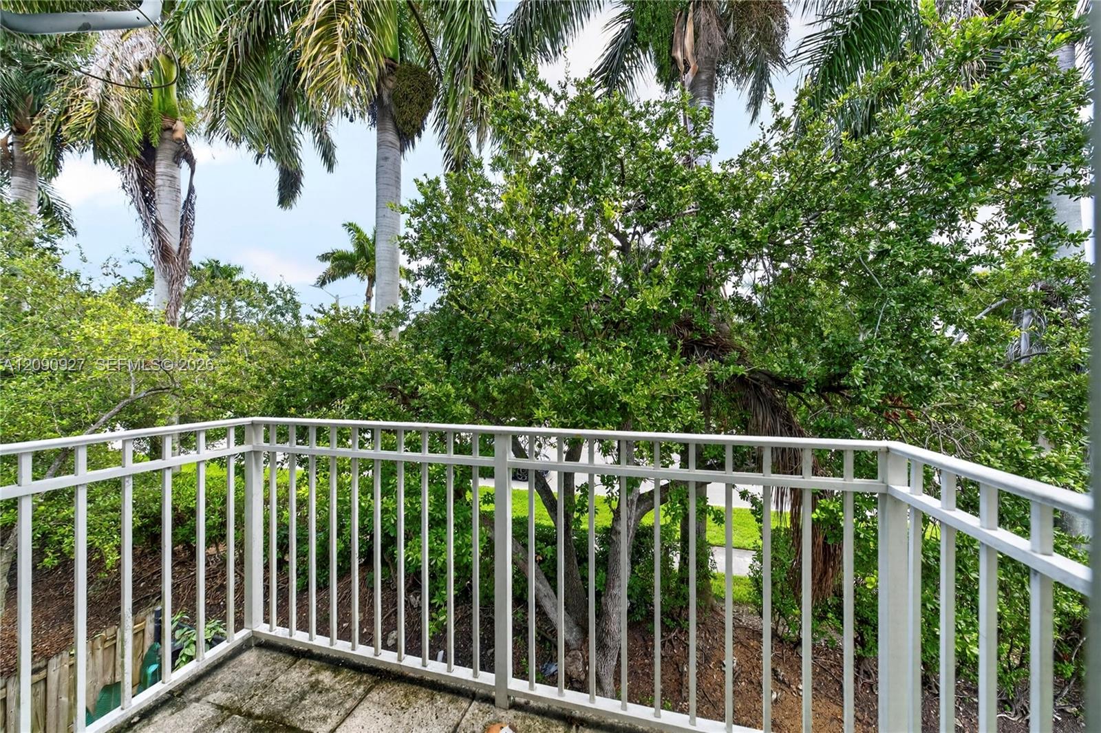 359 NE 27th Terrace