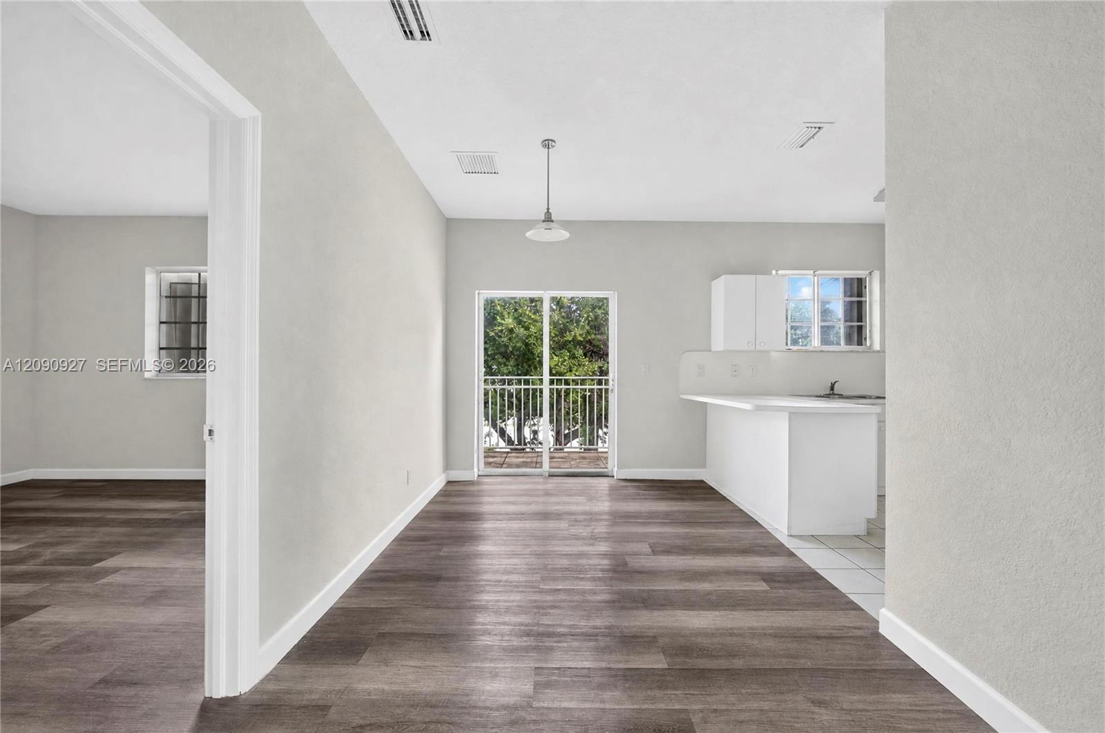 359 NE 27th Terrace