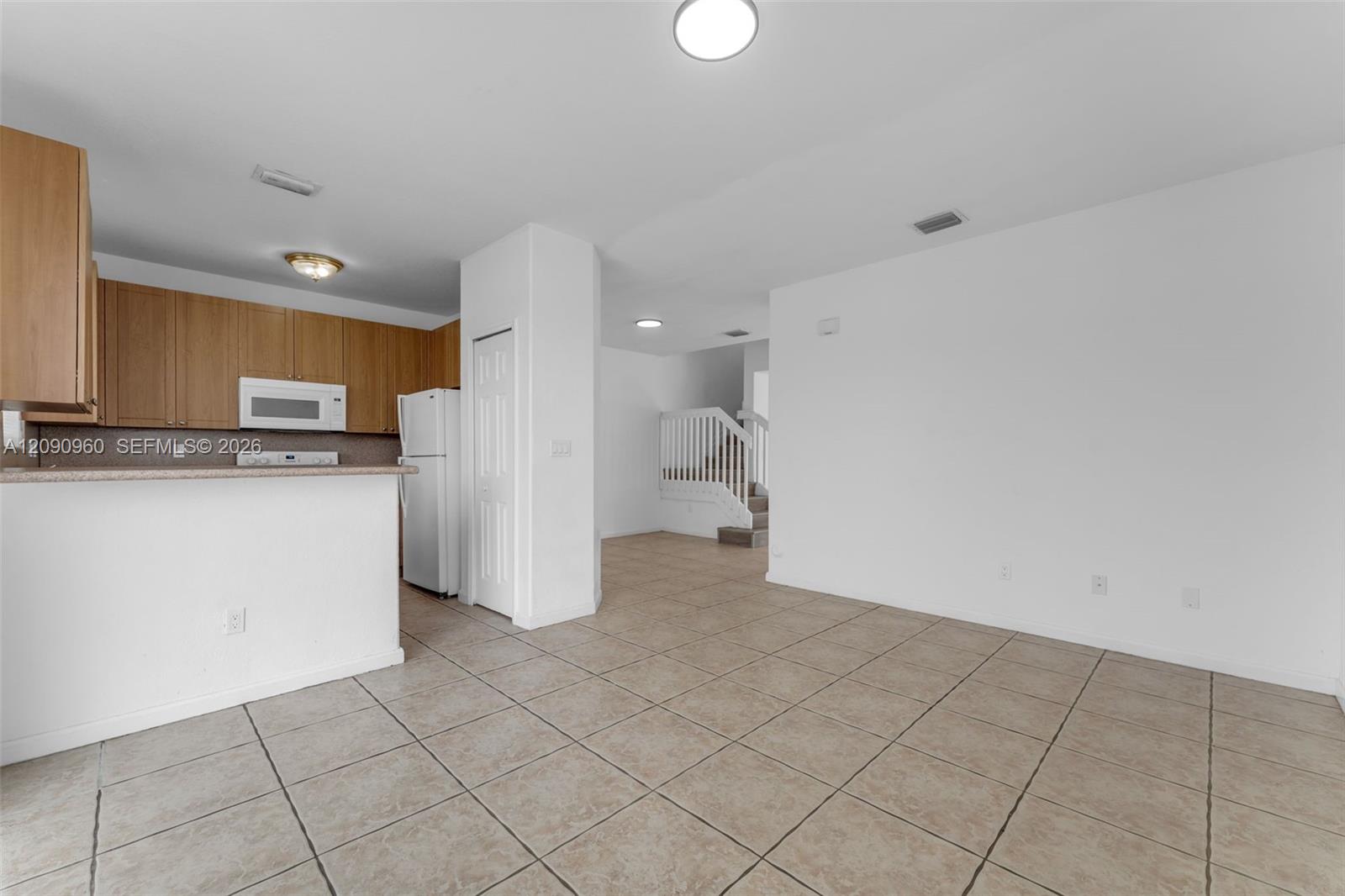 2712 SE 15th Place