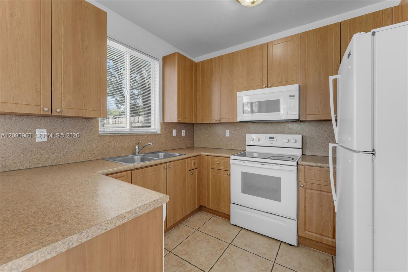 2712 SE 15th Place