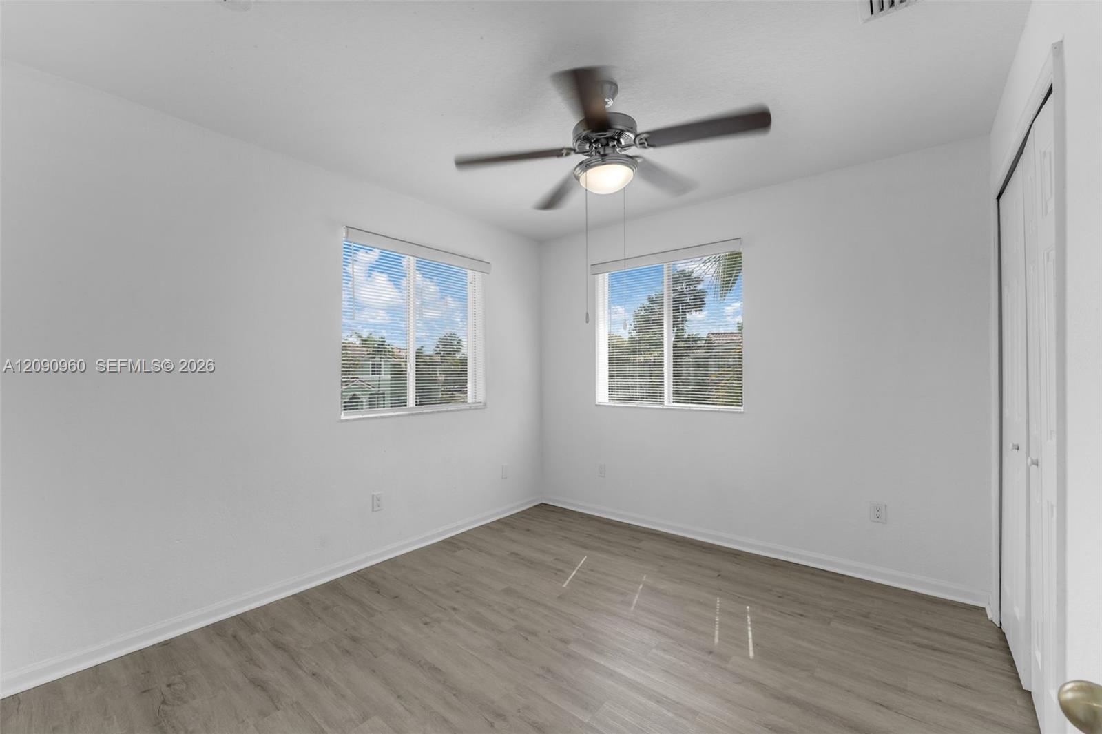 2712 SE 15th Place