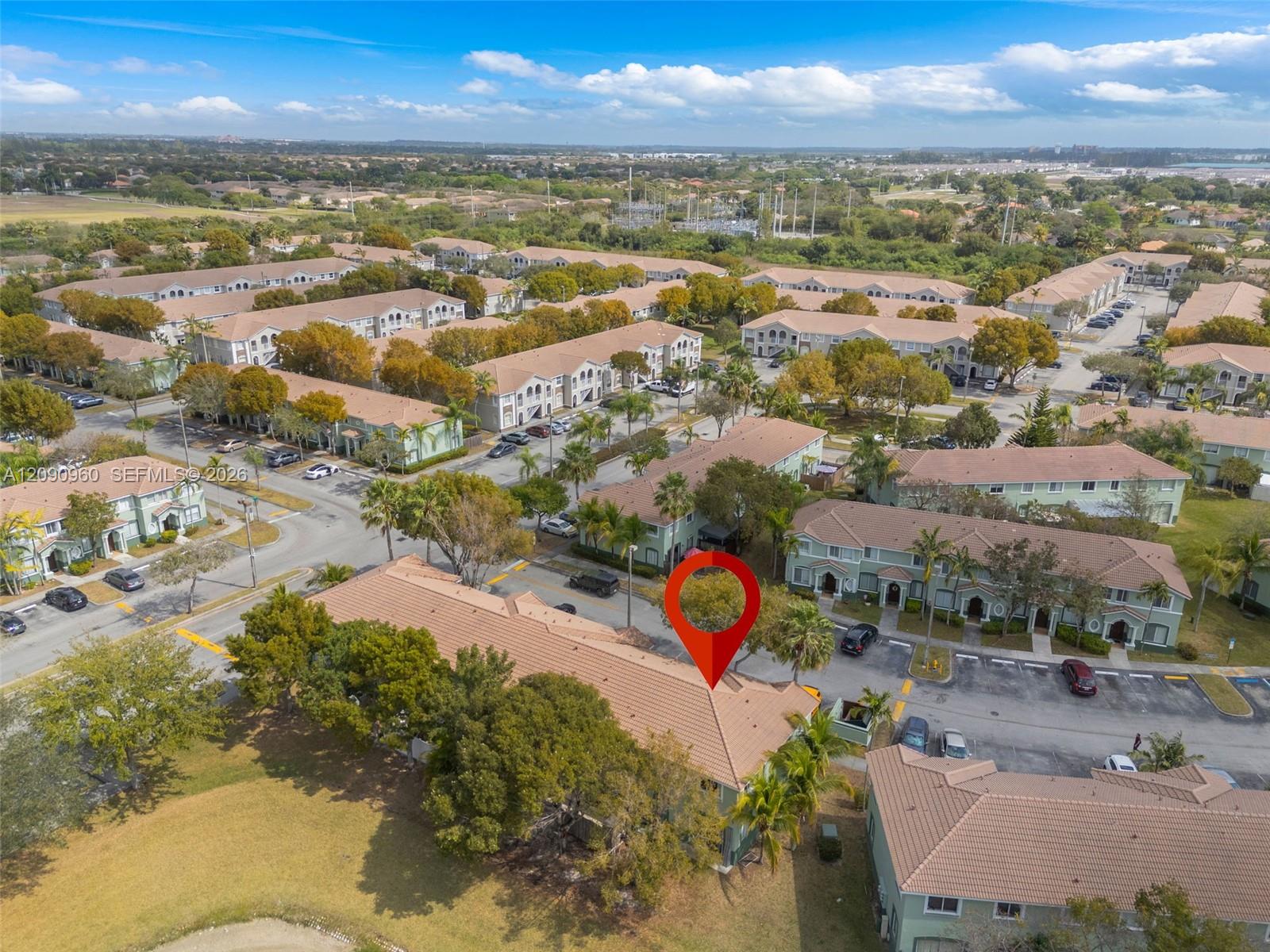 2712 SE 15th Place
