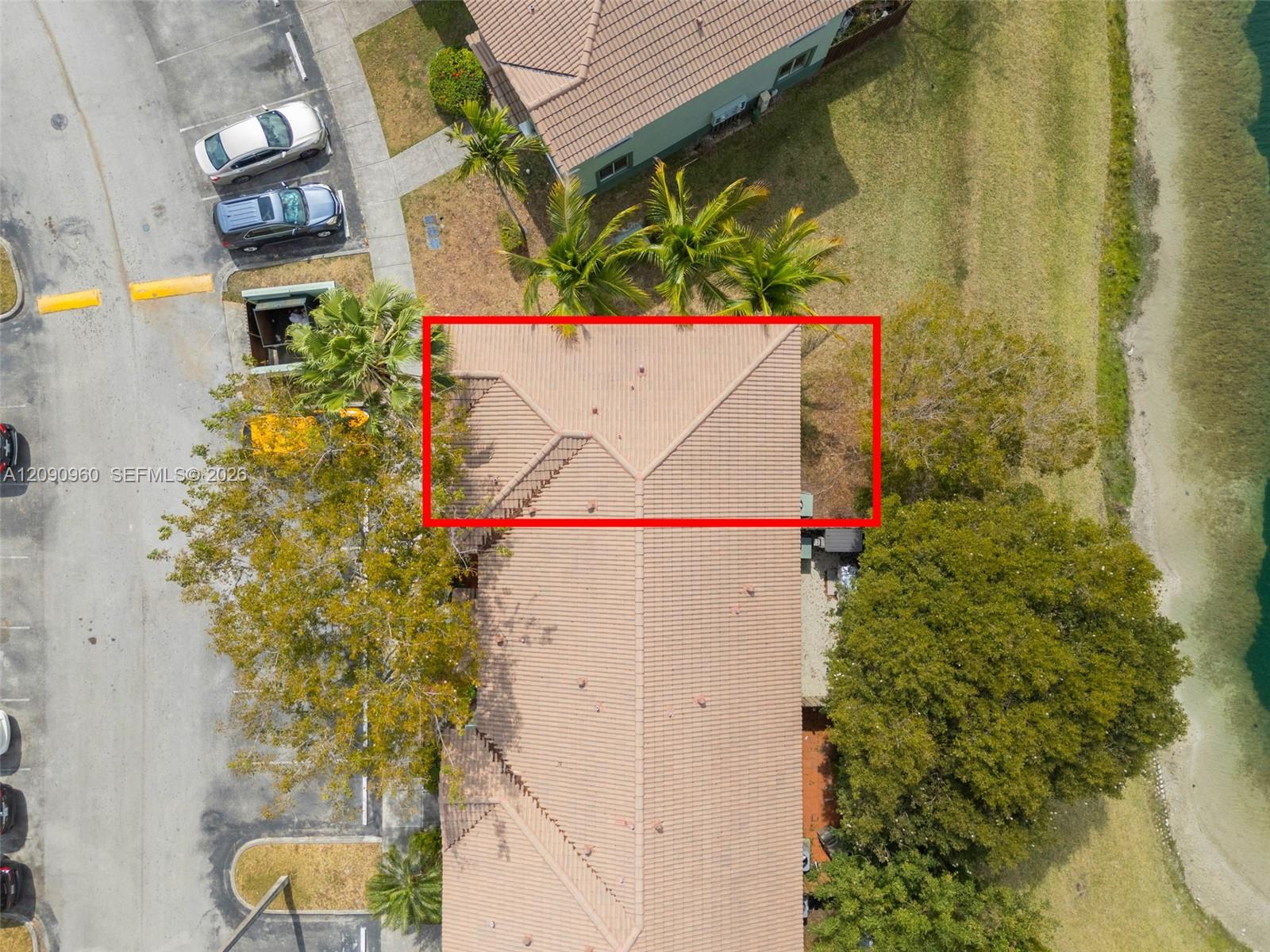 2712 SE 15th Place