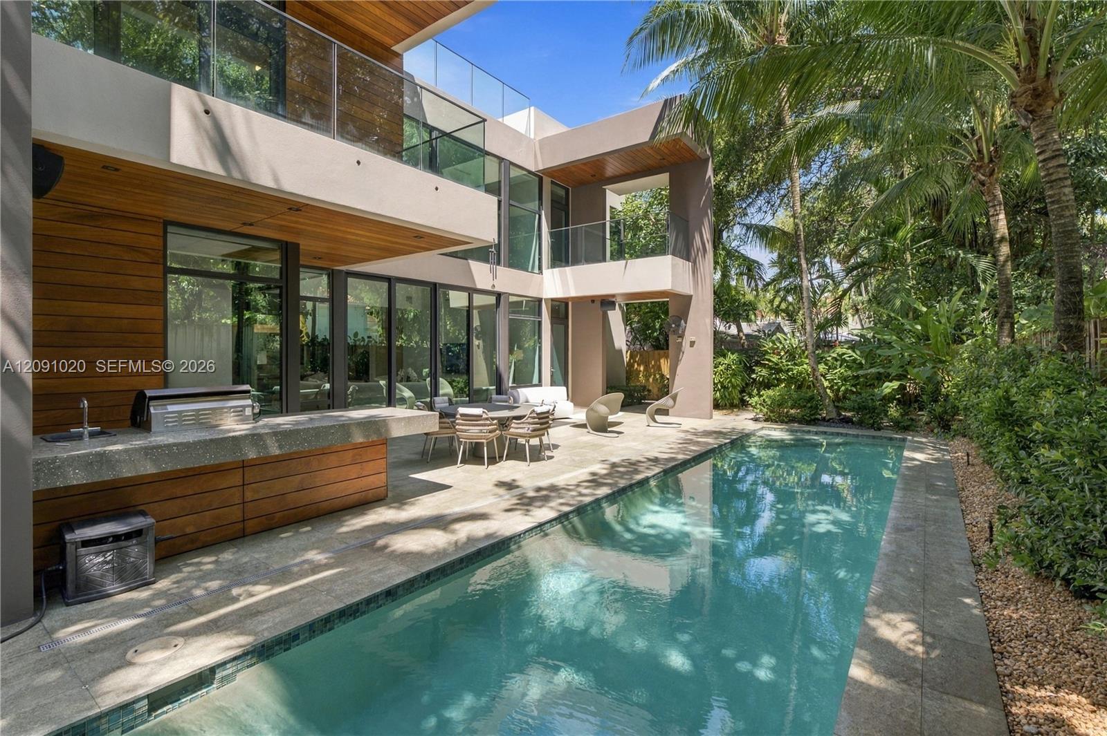 2803 Crystal Court