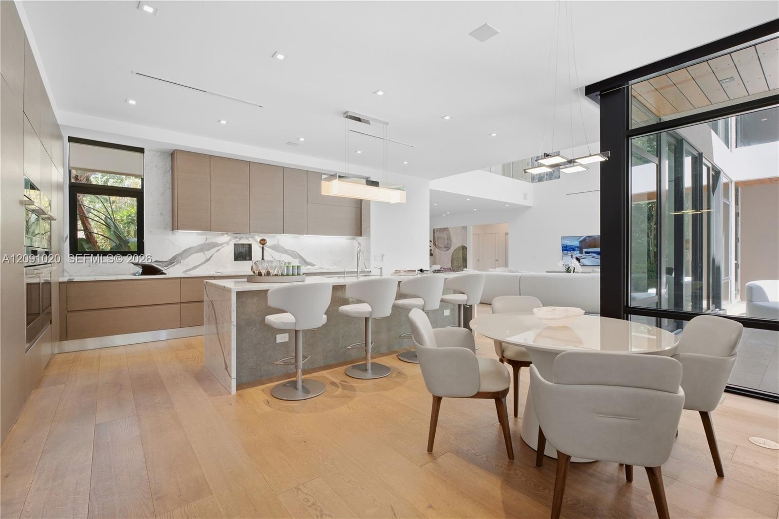 2803 Crystal Court
