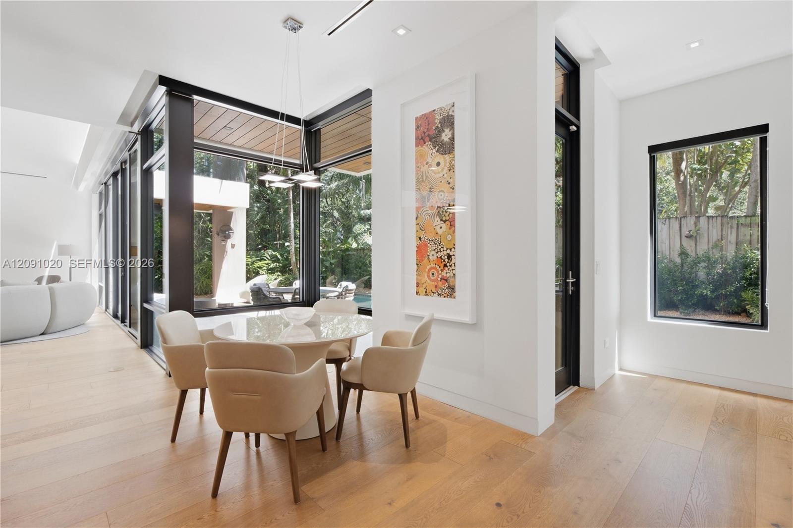 2803 Crystal Court