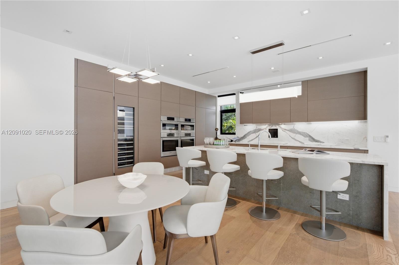 2803 Crystal Court