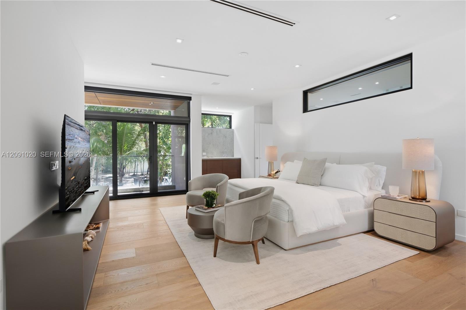 2803 Crystal Court