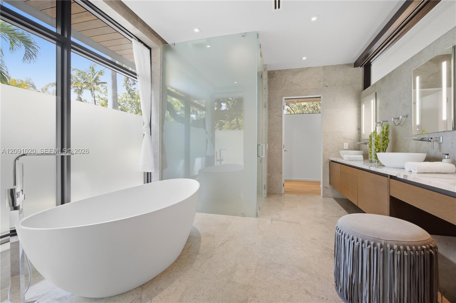 2803 Crystal Court