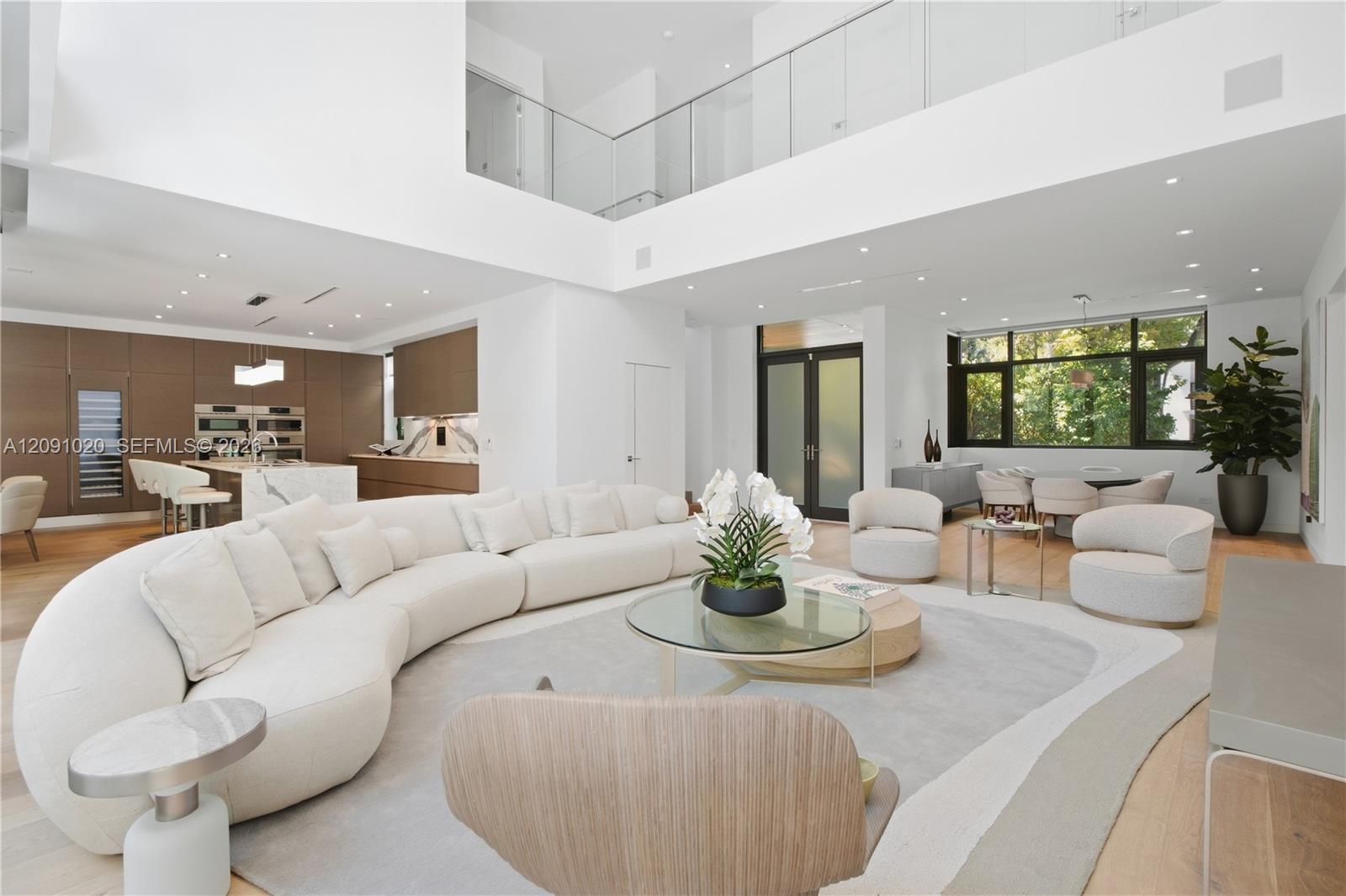 2803 Crystal Court