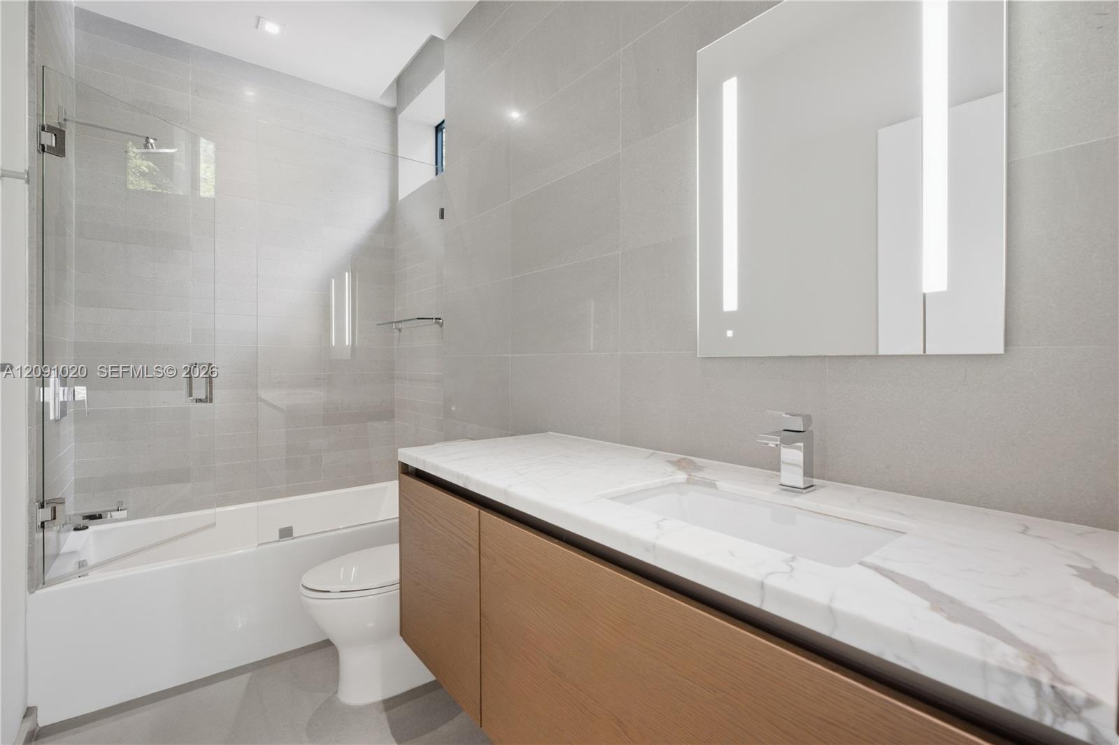 2803 Crystal Court