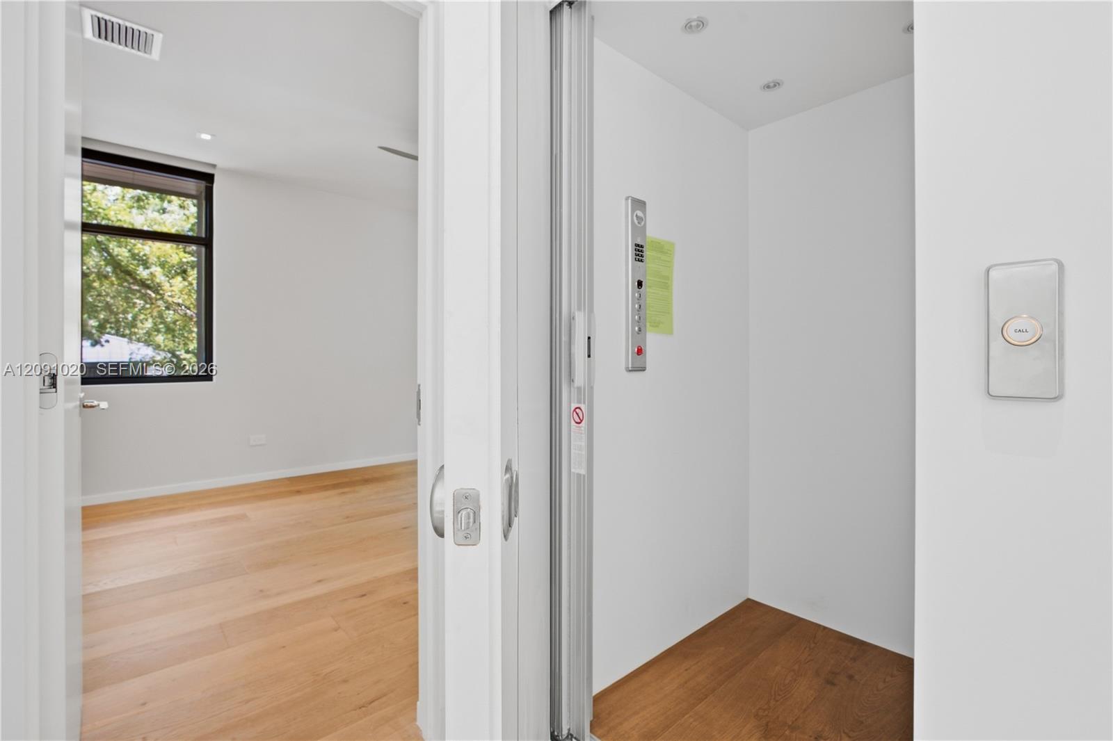 2803 Crystal Court