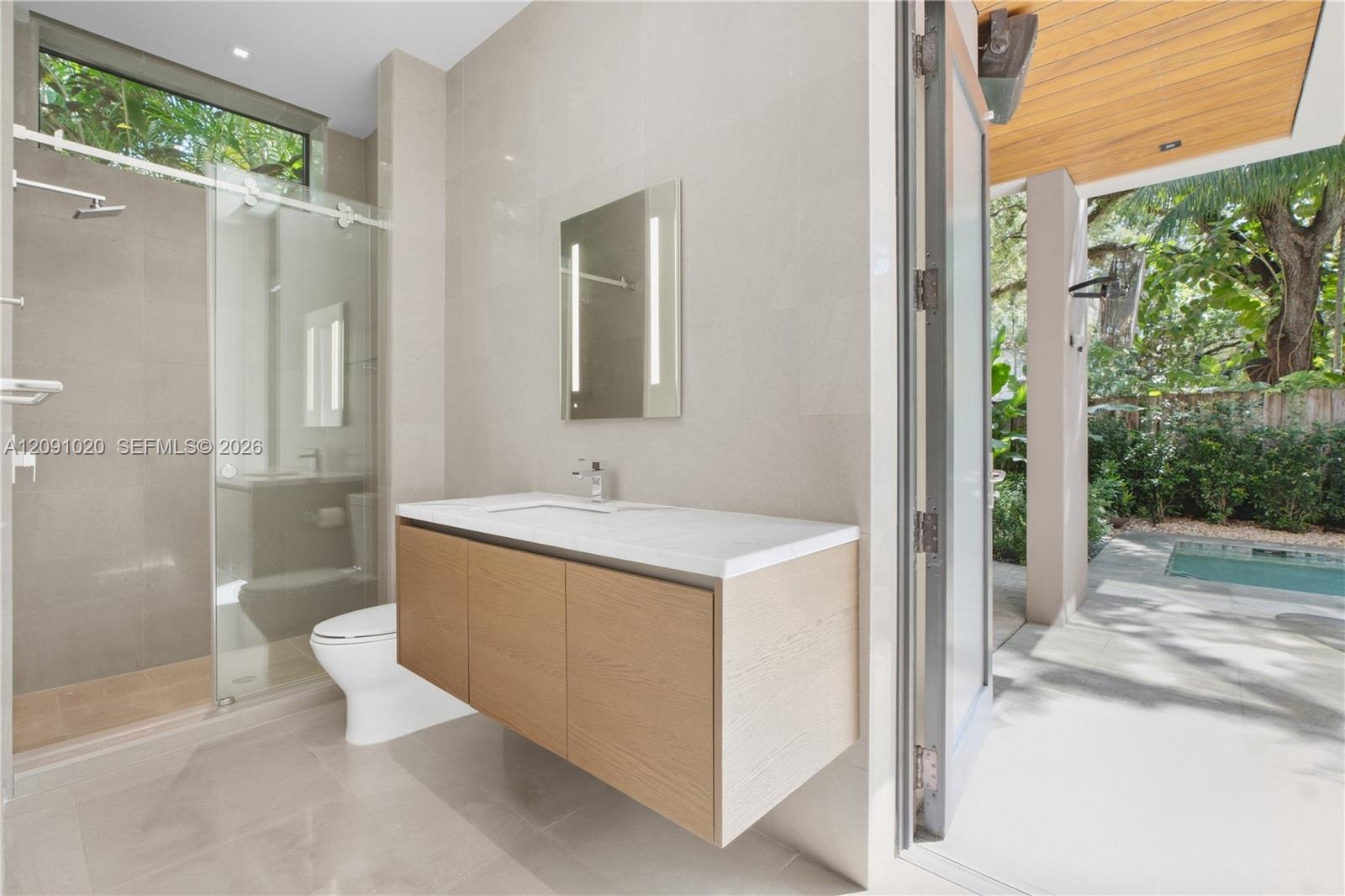 2803 Crystal Court
