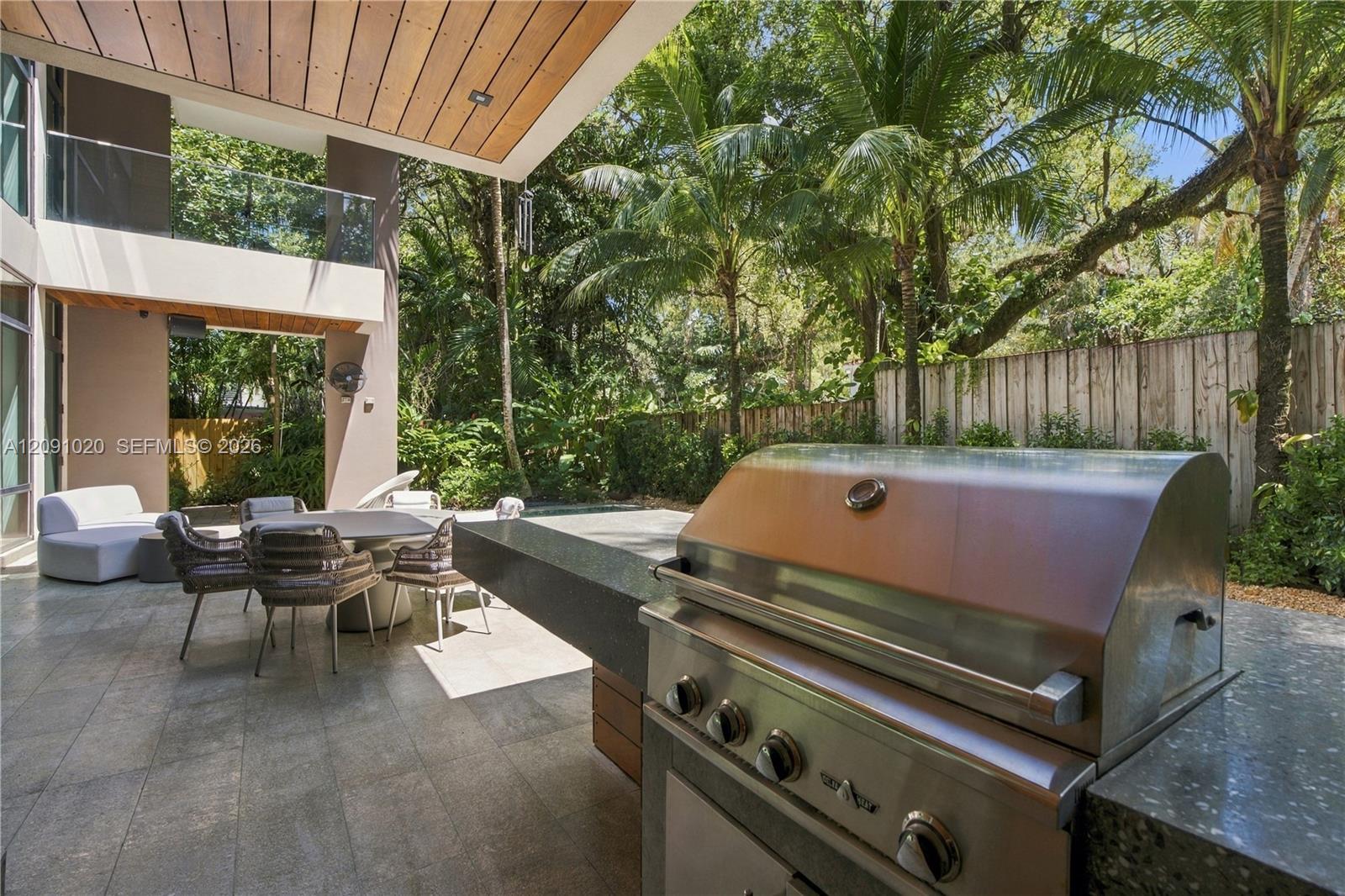 2803 Crystal Court
