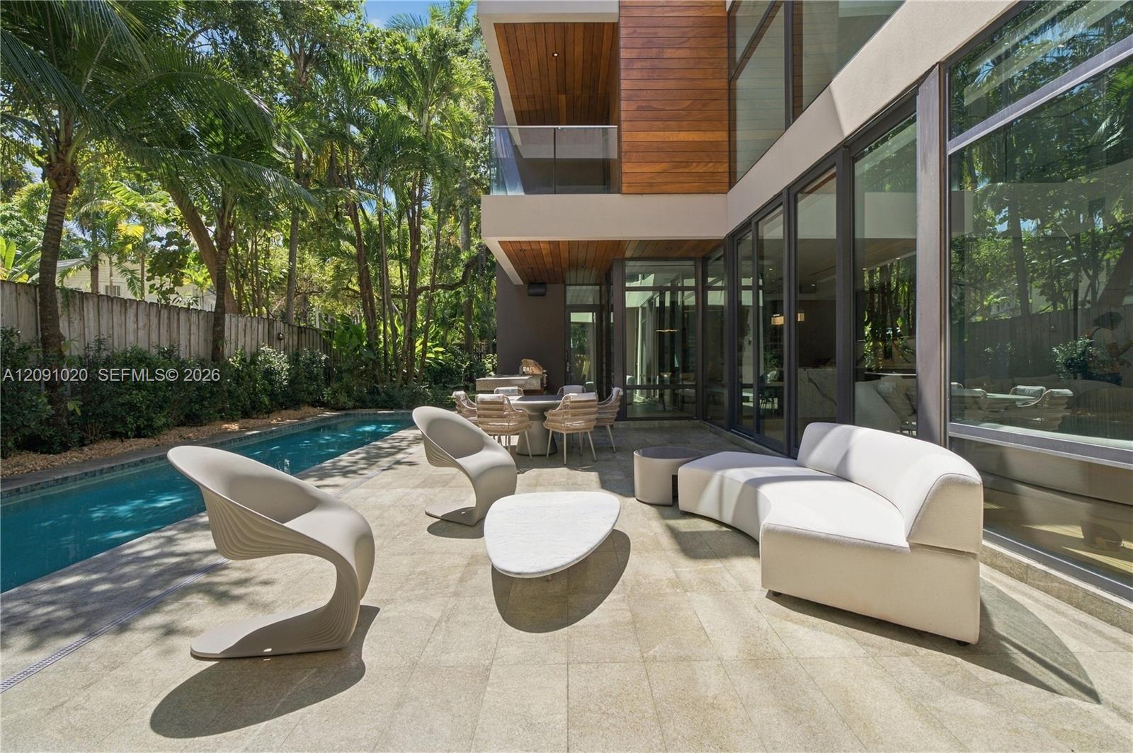2803 Crystal Court