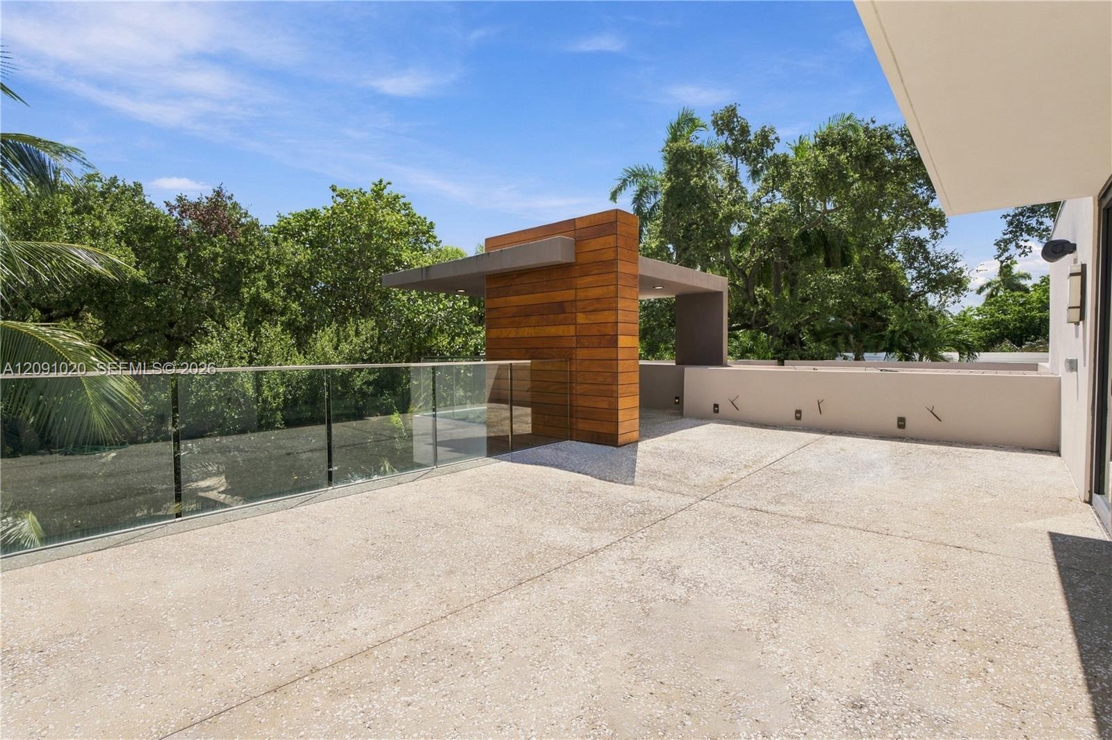 2803 Crystal Court