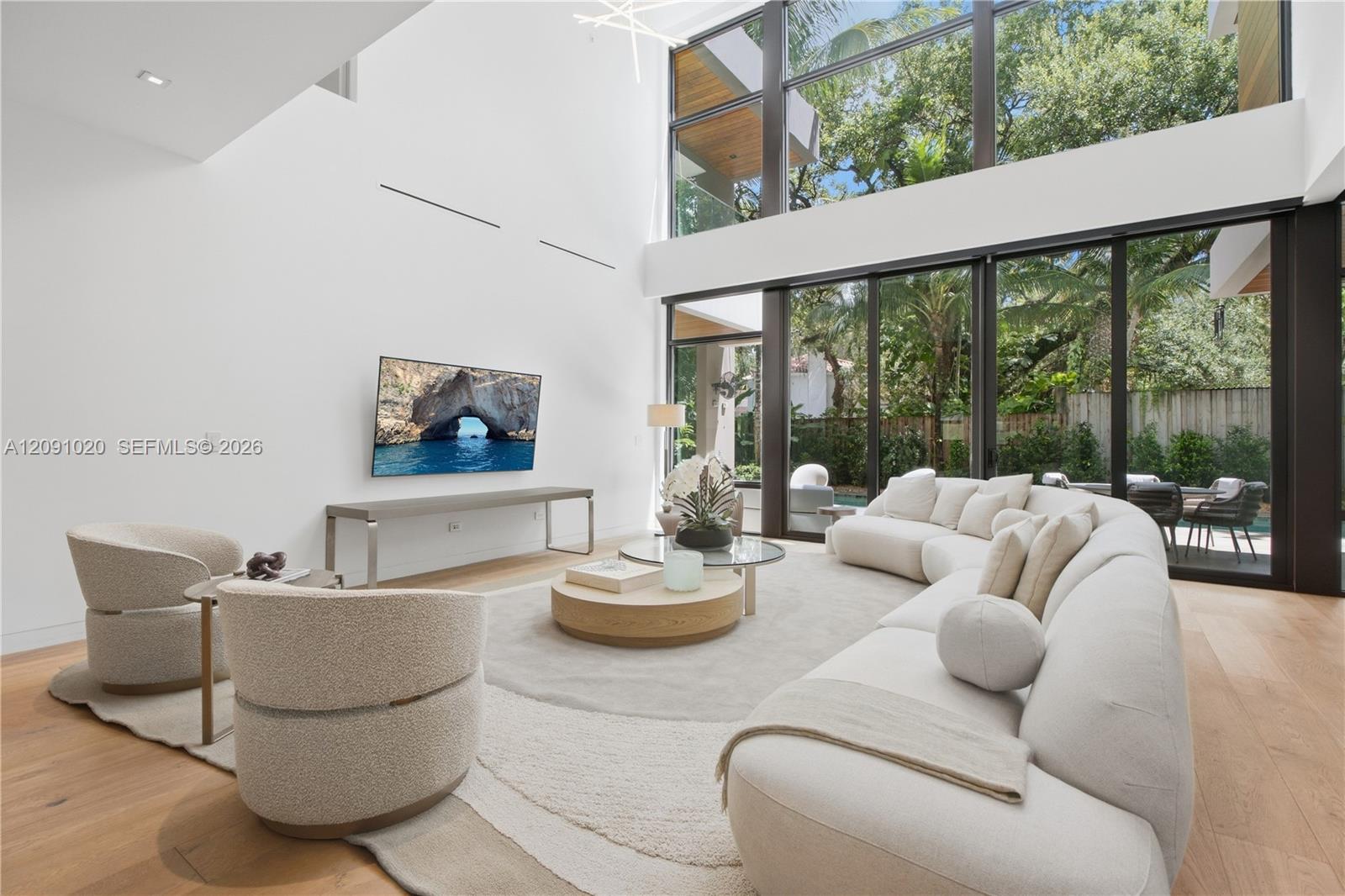 2803 Crystal Court