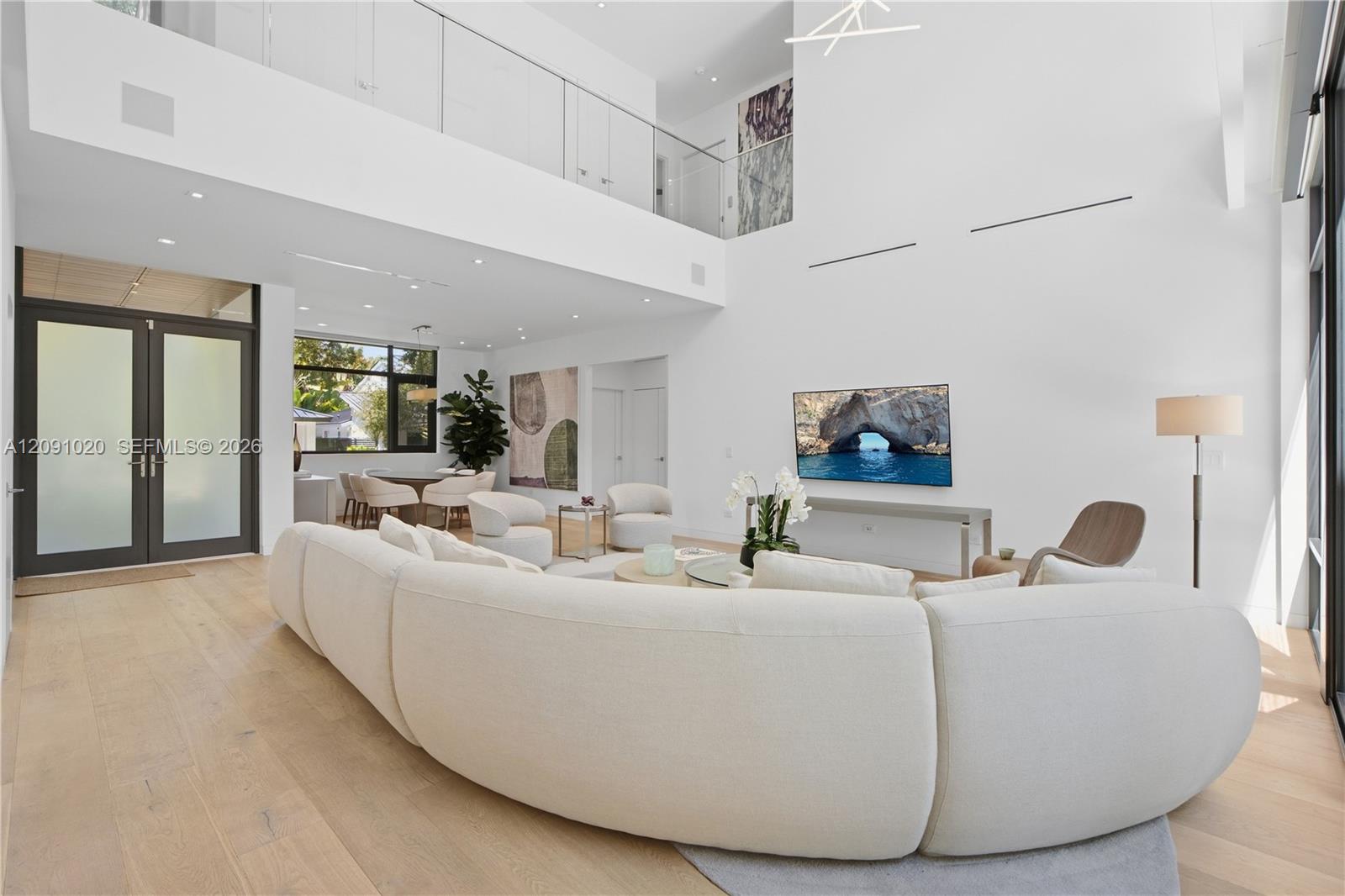 2803 Crystal Court