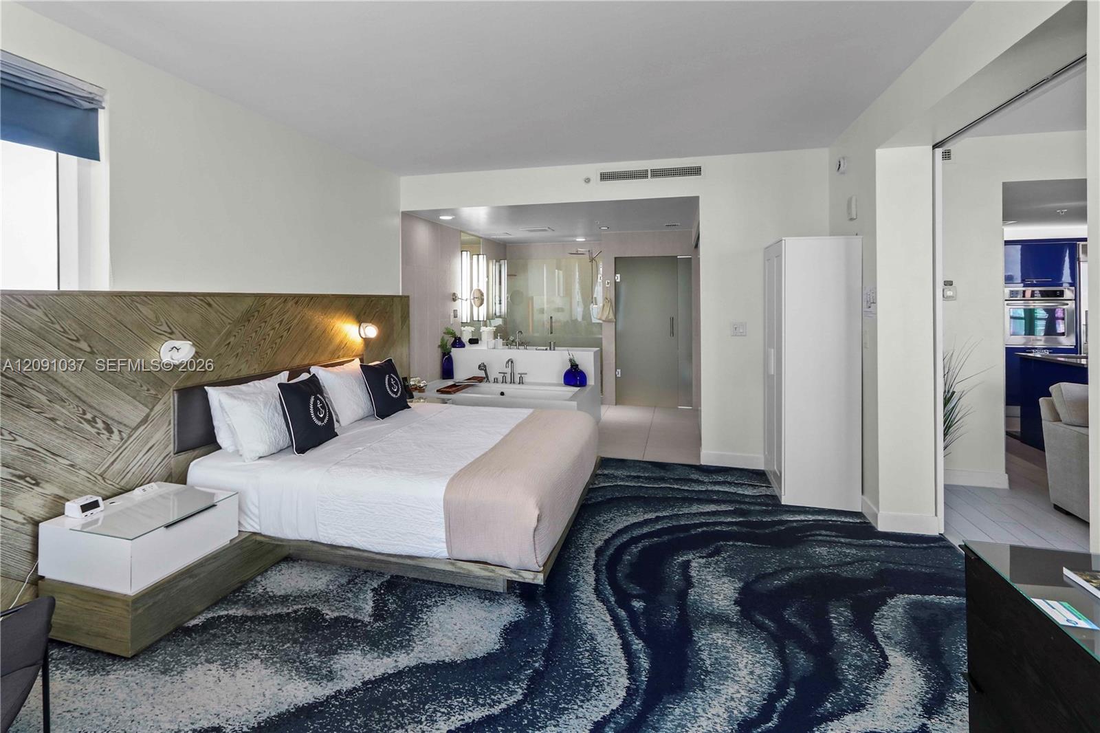 3101 Bayshore Drive