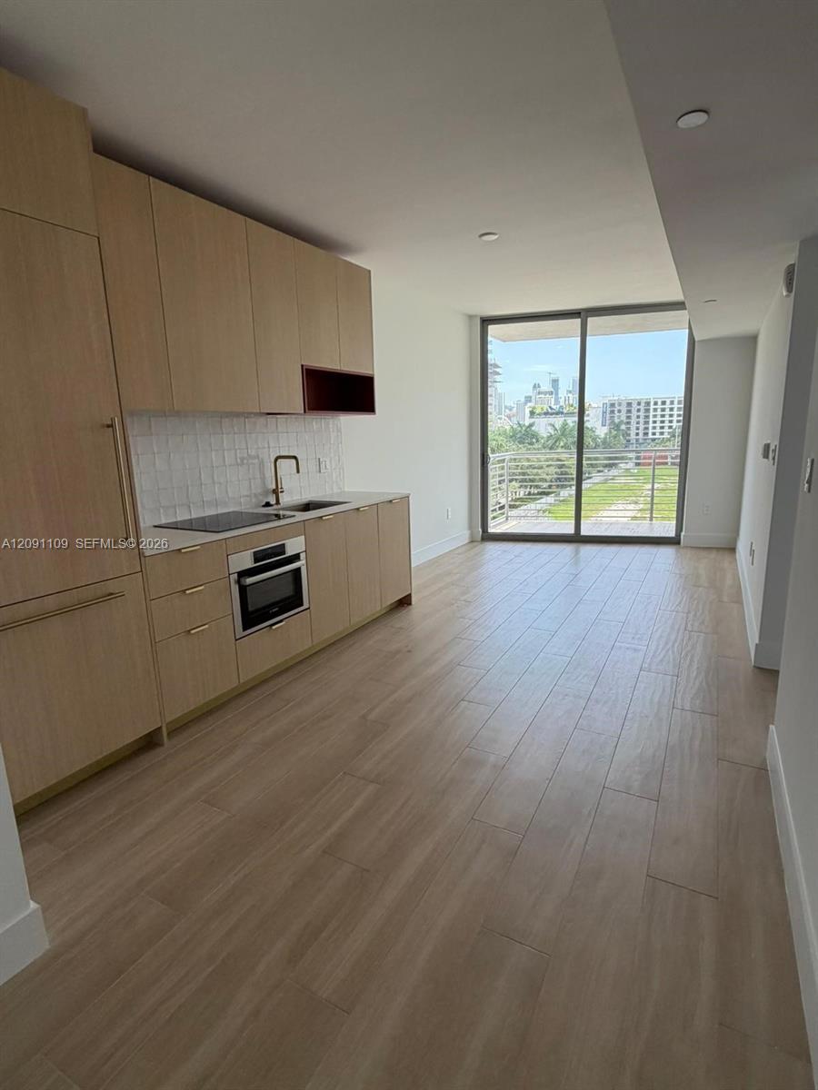 90 NE 32nd Street