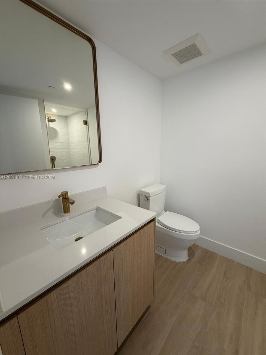 90 NE 32nd Street