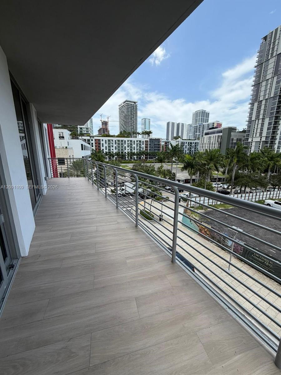 90 NE 32nd Street